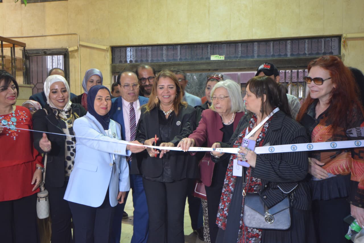 الدكتورة غادة جبارة تفتتح الملتقى الدولى الاول جذور الفن والثقافة  بمشاركة فنانين من 18 دولة